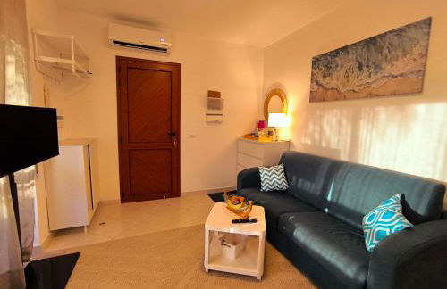 Pizzo Beach Club Luxury Apartment - Photo 36