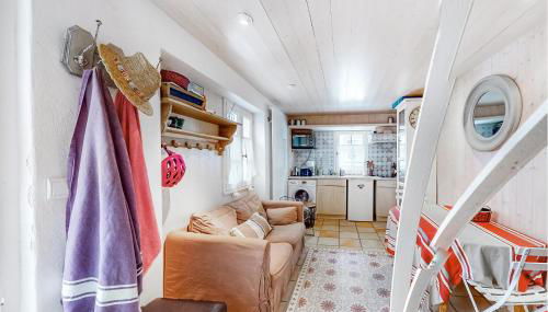 2 Bedroom Amazing Home In Ars-En-Ré - Foto 5