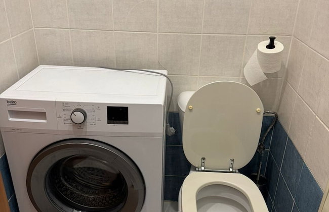 Studio - Sleeps 2 -smoking on Balcony - Pets -wifi - Foto 5