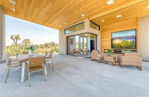 Skyline Ridge- Modern Residence w Sprawling Views - Foto 48