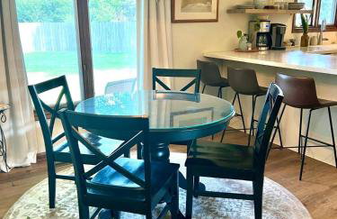 Sunlit Maple Inn-Rest Awaits You - Foto 13