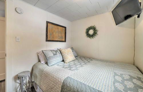 Charming Modern Cottage on Houghton Lake! - Photo 14