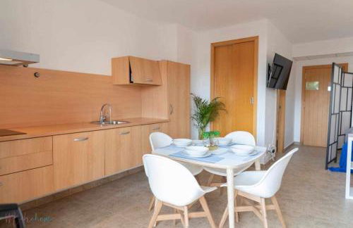 Apartamento junto a la playa con piscina y parking - Foto 19