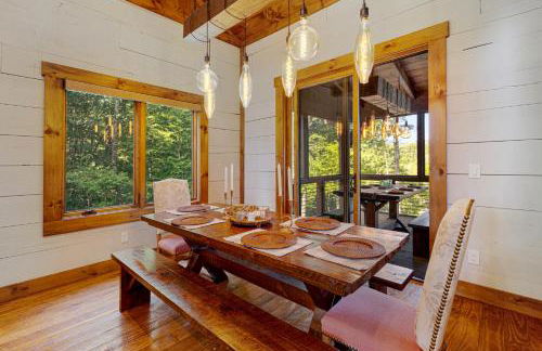 Copperline Lodge - Luxury Creekside Retreat - Creekside Views, Hot Tub, Game Room, Outdoor Fireplaces, Chef Kitchen, Fire Pit - - Foto 21