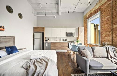 Stunning Downtown Apartment with Pool, Laundry, Parking - Foto 9