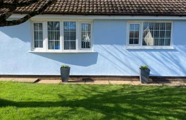 44 Gower holiday village Ty Gŵyr Cosy 2 bedroom Chalet with a seasonal indoor pool - Foto 15