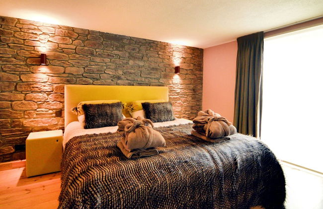 Luxurious Villa with Sauna, Hot Tub, Recreation Room, Large Enclosed Garden - Foto 4