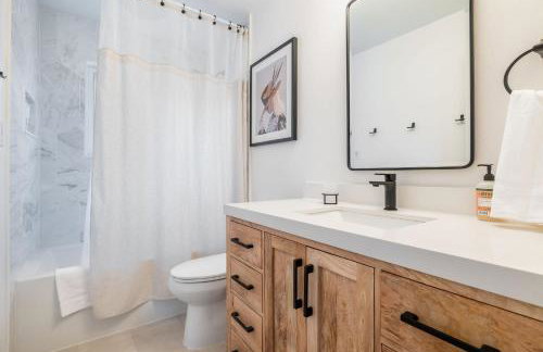 Pine Perch ~ Cozy Mountain Cabin w/ Views - Foto 10