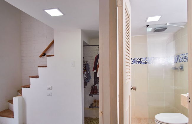 Lujoso Apto WIFI Gratis Balcon y Jacuzzi - Photo 29