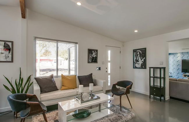 Mid-century Modern W/backyard Oasis, Putting Green - Foto 19