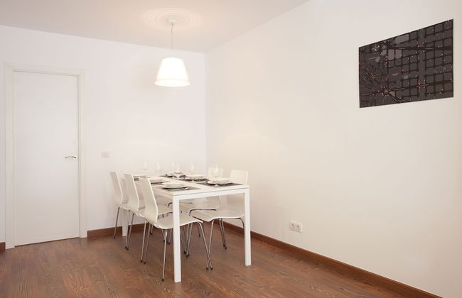 AB Montjuic - Photo 36