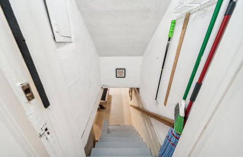 Hottub, Pool Table, Basketball, Firepit, Sleeps 8 - Photo 30