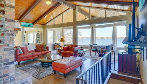 Cedar Lake Retreat with Boathouse and Dock! - Foto 4