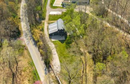 Adventure Barn - On HGTV Fixer to Fab -Access MTB - Foto 77