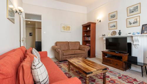 JOIVY Charming 1 Bed Flat, Sleeps 4 - Foto 2