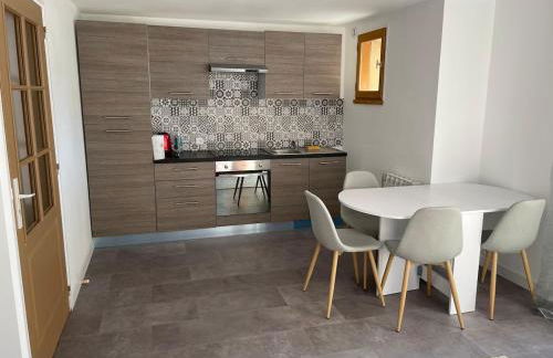 T2 meublé 42m2 avec terasse - Photo 1