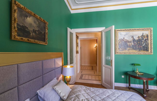 Filip Palace Luxurious Apartment - Photo 2