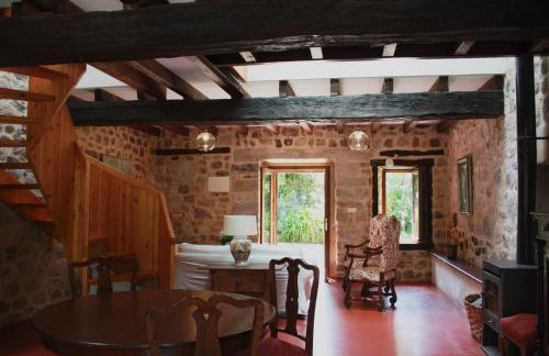 Gatehouse of the Palacio de Hualle near Comillas - Foto 5