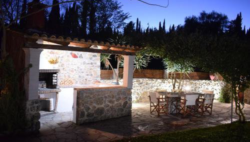 Bruskos Holiday Deluxe - Foto 4, Garden