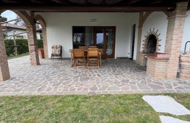 Casa Girasole - entire villa with pool - Foto 14