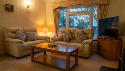 Farnborough Stay - 5 Bedrooms - Foto 3