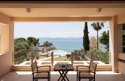 Eretria Luxurious Seafront Villa - Photo 16