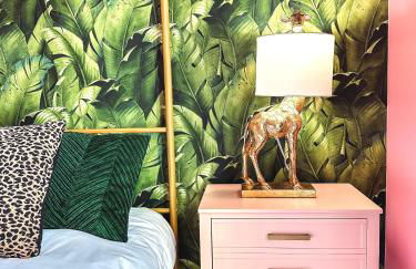 Dreaming With Dolly - Luxe Stay Near Broadway - Foto 26