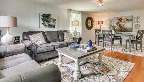 Vintage Farm Cottage Near Hikes and Pigeon River - Foto 4