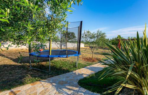 Villa Lorema-pet friendly on 5000 sqm garden,pool, jacuzzi, billiard&PS5 - Foto 22