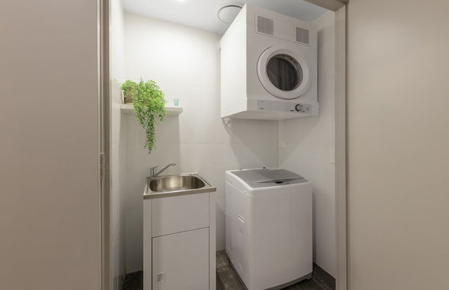 Meriton Suites Chatswood - Photo 19