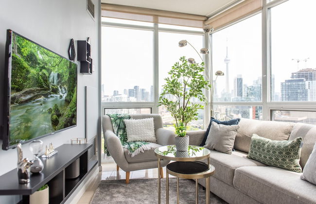 QuickStay CN Tower View Condo in Fort York - Foto 37