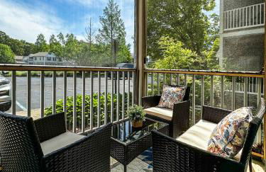 Modern and Comfy-2BR 2BA with pool access - ground floor, Near Outlets & Beaches - Foto 4