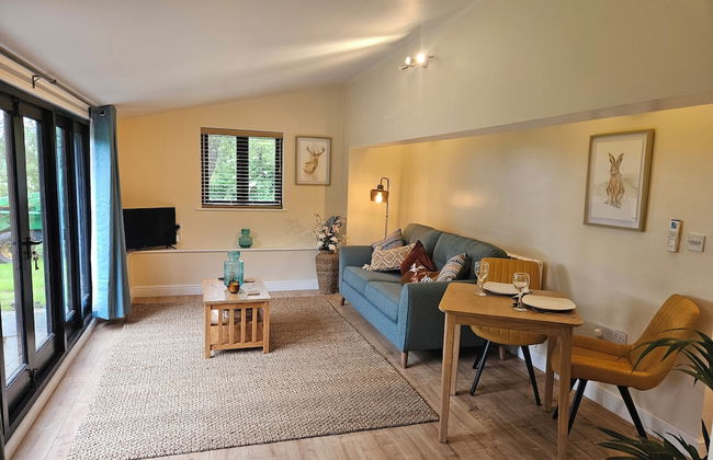 Lilys Cottage - Sleeps 2 - Pet Friendly - Photo 13