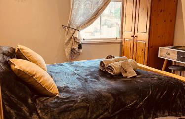 Spacious 5 Bedroom Home in Central Kidderminster with Private Parking and Electric Vehicle Facilities, Easy Access to Birmingham and Nearby Towns - Foto 26