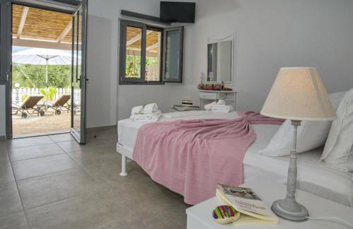 Paxos Bay Studios - Photo 14