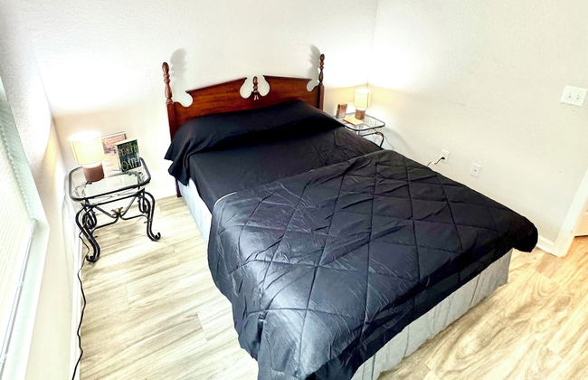 3 Bed Home 5 Mins to JAX Airport & Zoo - Foto 5