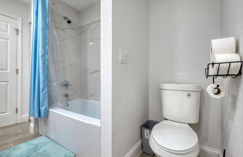 Modern and Spacious 3bdrm and 3 bath house with pool - Foto 10