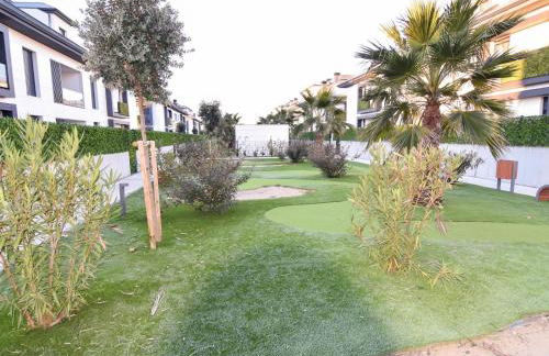 Ático de lujo con piscina y mini golf en la playa - Foto 19