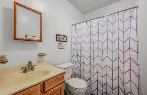 Almost Heaven - Grill, 2 King Beds, Wifi, Deck, Pool Access, Hiking, Wood Stove, Family Friendly - Foto 42