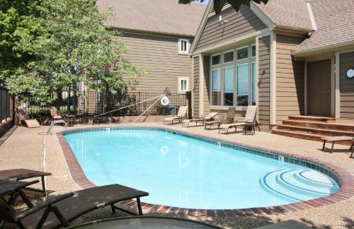 Overland Park Condo, Close to Lakes and Parks! - Foto 3