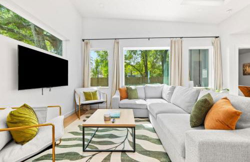 New-Dog Friendly,Hot Tub, Fire-pit, 1 mile to DTWN - Foto 36