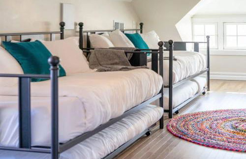 8BR at Tower Grove Park Sleeps 22 ABODEbucks - Photo 45