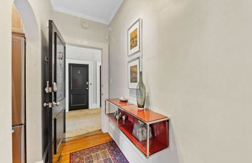 Contemporary 2BR in Myers Park with Screened Porch - Foto 30