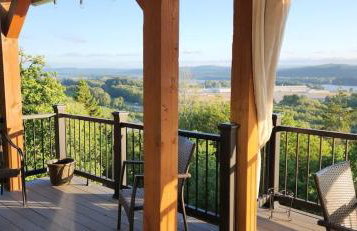 Panoramic River Views - Nature Framed in Every Window - Photo 28