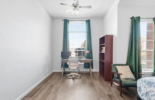Bright and Cozy 4B Retreat in Frisco - Foto 24