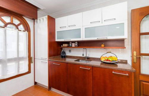 Chalet con Jardín junto a la Playa de Berria - Foto 13