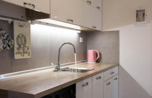 Beautiful Home In Kostanje With Wifi - Photo 24