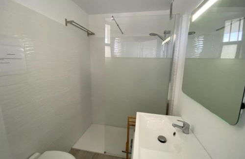 Appartement rénové 2P à 100m de la plage avec parking privé - FR-1-782-30 - Foto 5