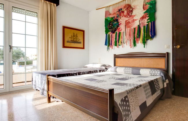 Deluxe Villa in Urbanització Bon Relax near Beach - Foto 8