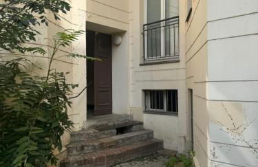 Simple Room Berlin Mitte Artist and LGBTQ friendly - Foto 6